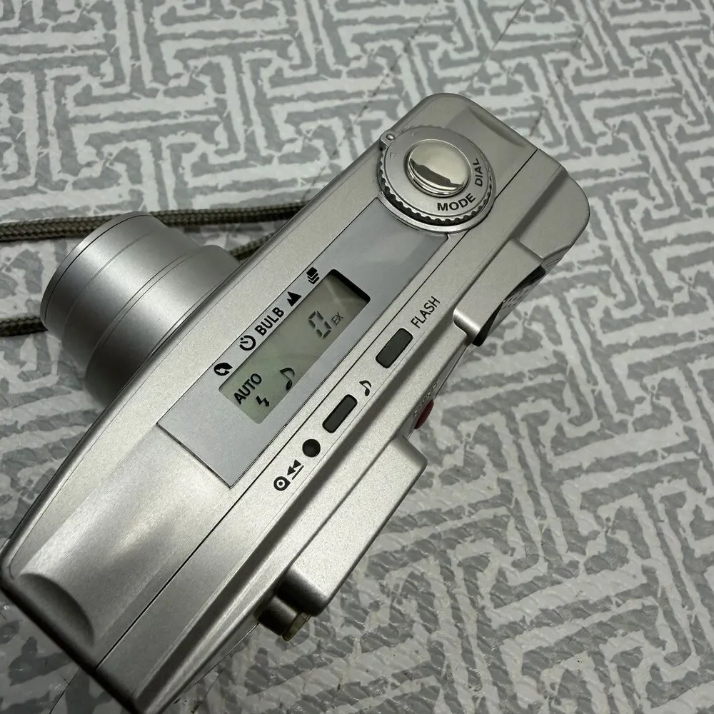 Samsung Maxima Zoom 120Ti 38-120mm 35mm Film Point & Shoot Camera W/New Battery
